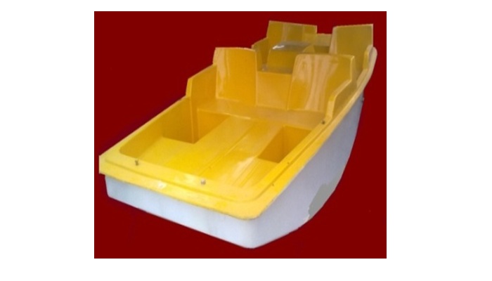 4-SEATER PADDLE BOAT