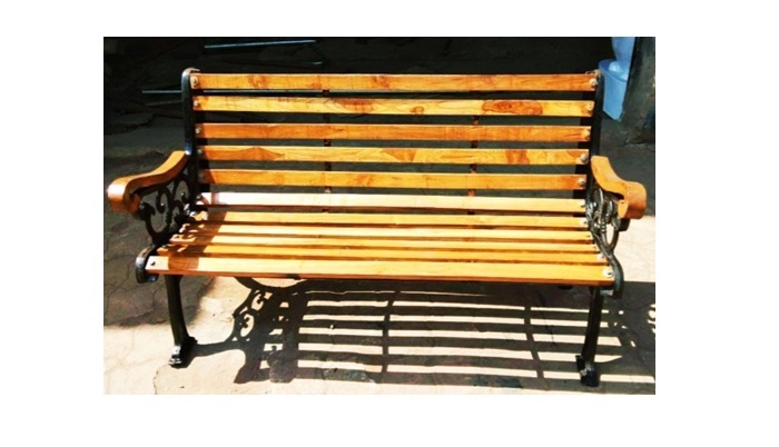 PARTH WOODEN DELUXE BENCH
